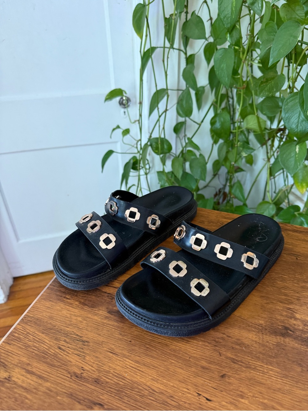 Nicole Miller size 7.5 Black Slide Sandals with Decorative Metallic Accents